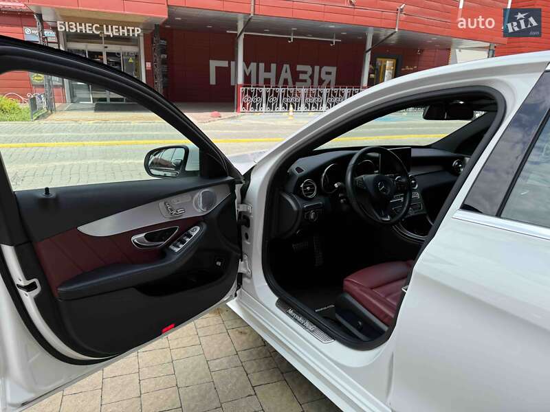 Седан Mercedes-Benz C-Class 2018 в Львове