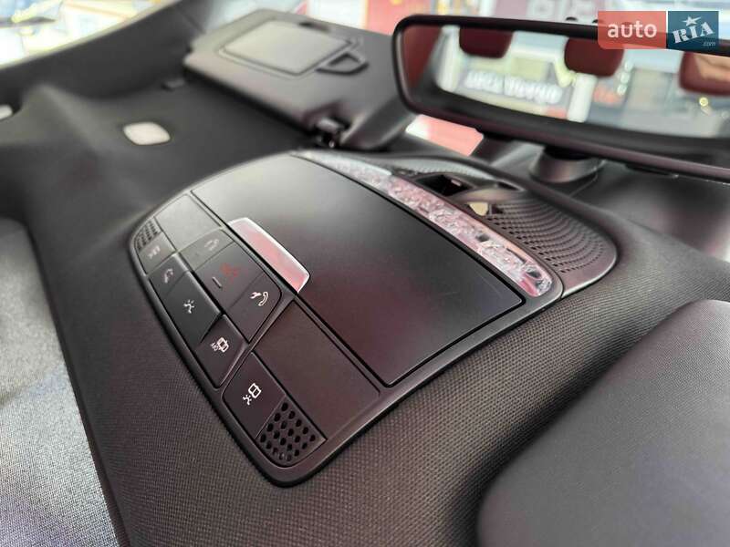 Седан Mercedes-Benz C-Class 2018 в Львове