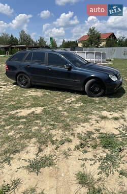 Универсал Mercedes-Benz C-Class 2004 в 