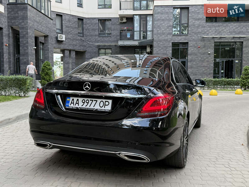 Седан Mercedes-Benz C-Class 2021 в Києві