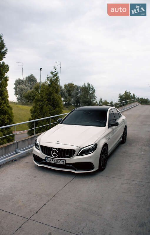 Седан Mercedes-Benz C-Class 2019 в Києві