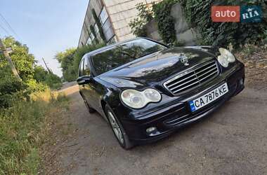 Седан Mercedes-Benz C-Class 2006 в 