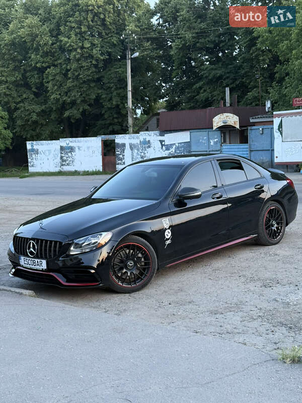 Седан Mercedes-Benz C-Class 2017 в 