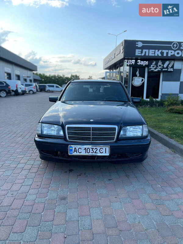 Універсал Mercedes-Benz C-Class 1998 в Сарнах