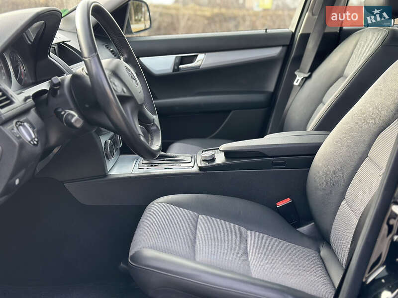 Седан Mercedes-Benz C-Class 2007 в Старокостянтинові