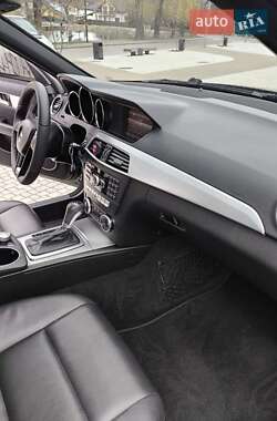 Седан Mercedes-Benz C-Class 2012 в 