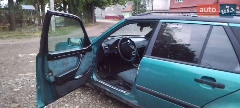 Універсал Mercedes-Benz C-Class 1996 в Чернівцях