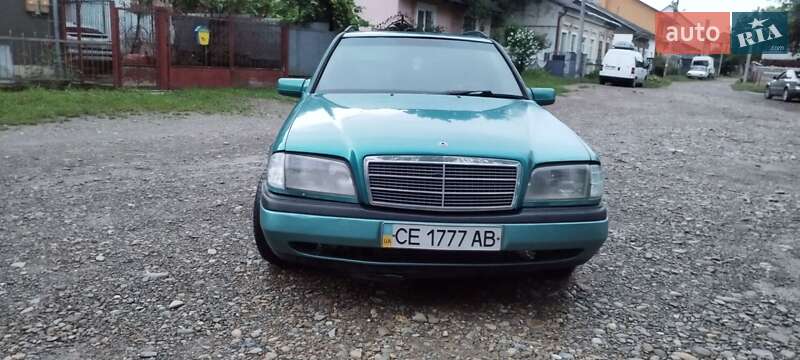 Універсал Mercedes-Benz C-Class 1996 в Чернівцях