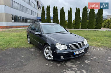 Универсал Mercedes-Benz C-Class 2004 в 