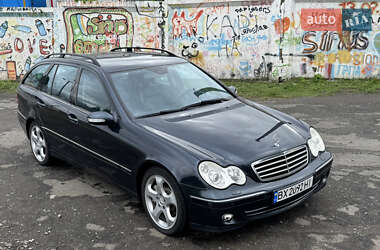 Универсал Mercedes-Benz C-Class 2004 в 