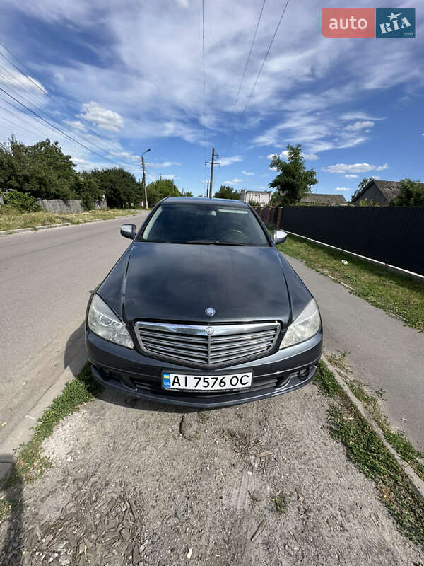 Mercedes-Benz C-Class 2007