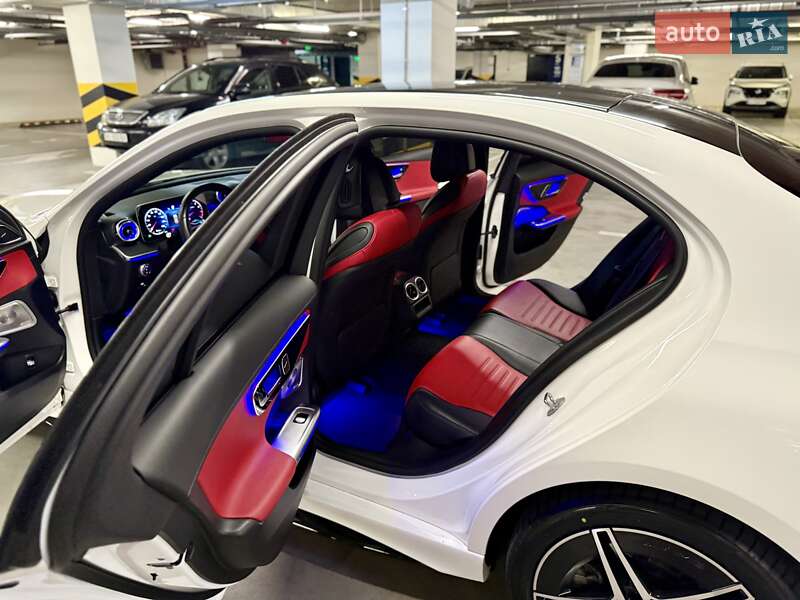 Седан Mercedes-Benz C-Class 2021 в Киеве