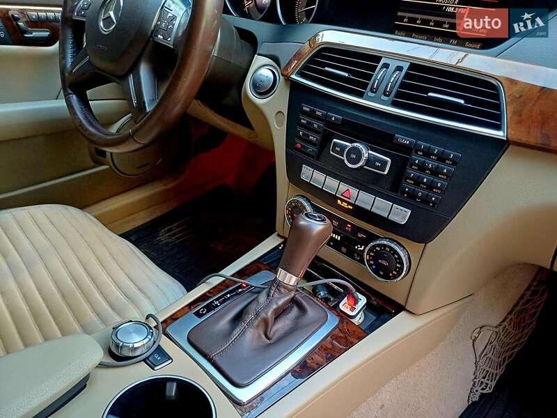 Седан Mercedes-Benz C-Class 2013 в Одесі
