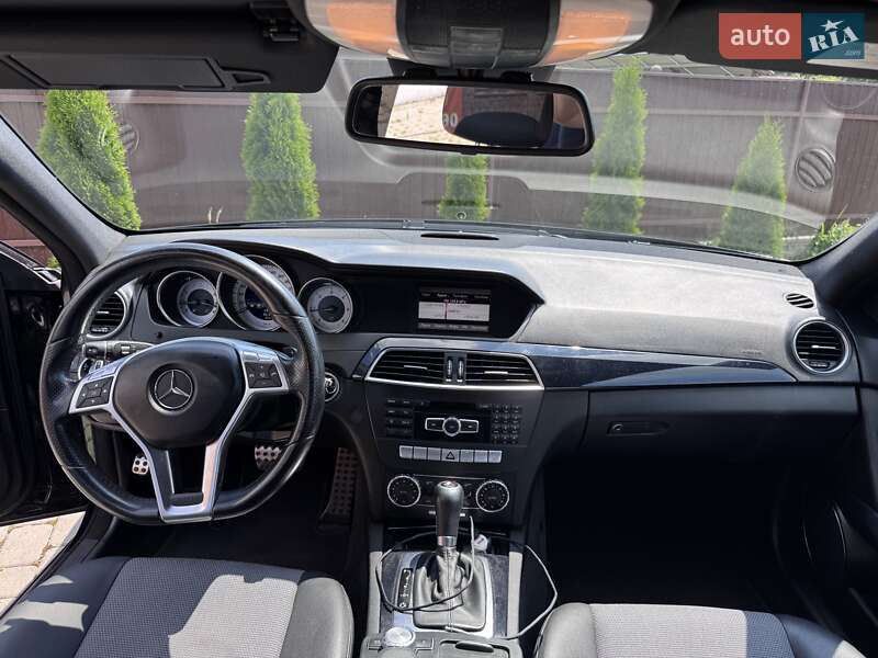 Універсал Mercedes-Benz C-Class 2012 в Стрию