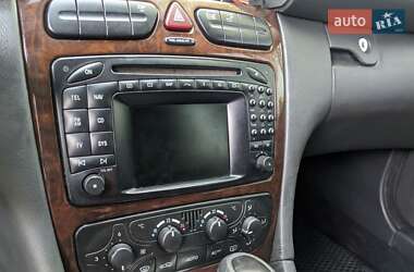 Седан Mercedes-Benz C-Class 2004 в 