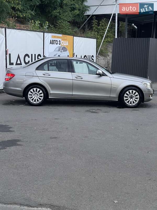 Седан Mercedes-Benz C-Class 2008 в Києві