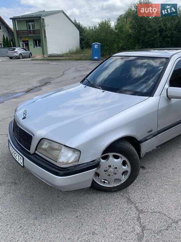 Седан Mercedes-Benz C-Class 1995 в Пустомытах