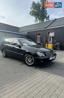Универсал Mercedes-Benz C-Class 2004 в 