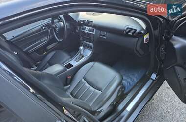 Седан Mercedes-Benz C-Class 2006 в 