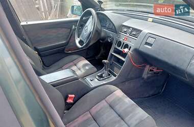 Седан Mercedes-Benz C-Class 1993 в 