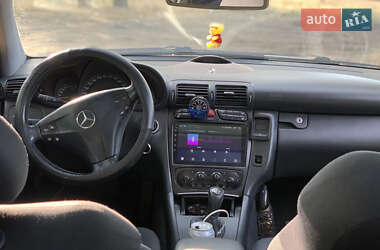 Купе Mercedes-Benz C-Class 2001 в 