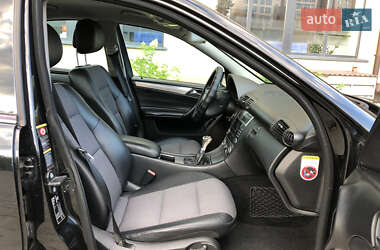 Седан Mercedes-Benz C-Class 2006 в 
