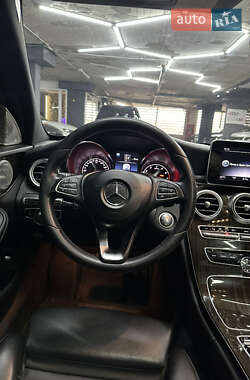 Седан Mercedes-Benz C-Class 2017 в 