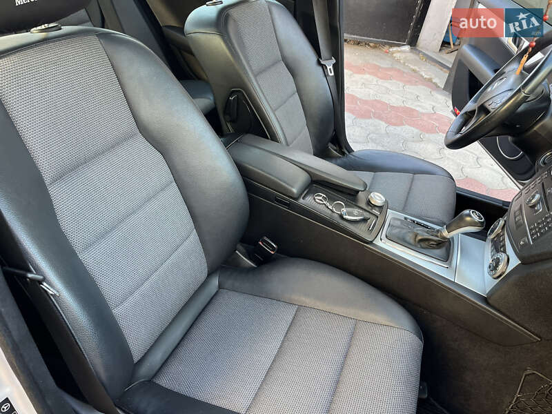 Седан Mercedes-Benz C-Class 2008 в Могилев-Подольске