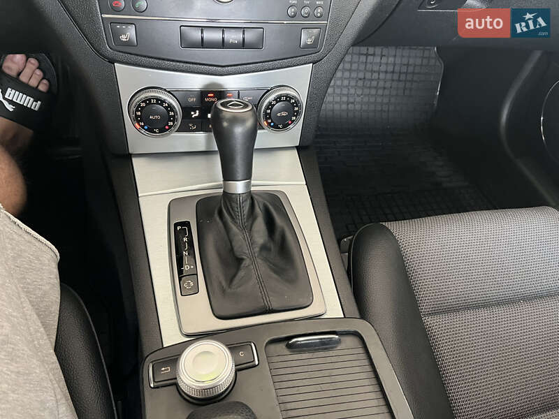 Седан Mercedes-Benz C-Class 2008 в Могилев-Подольске
