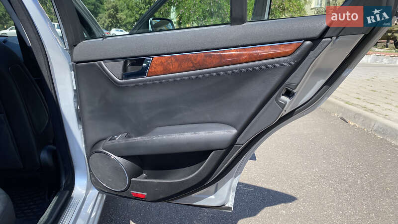 Седан Mercedes-Benz C-Class 2008 в Киеве