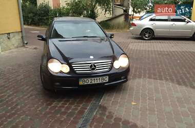 Купе Mercedes-Benz C-Class 2001 в 