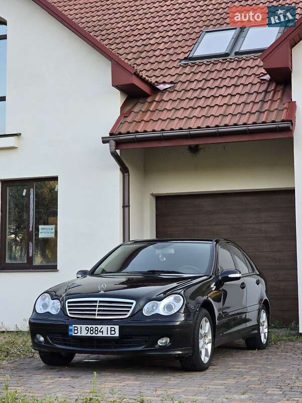 Седан Mercedes-Benz C-Class 2007 в Гадячі