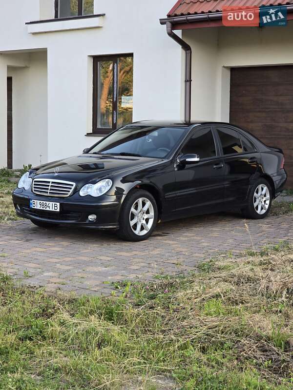 Седан Mercedes-Benz C-Class 2007 в Гадячі