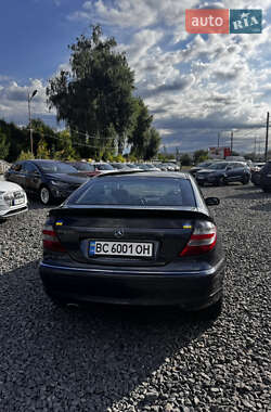 Купе Mercedes-Benz C-Class 2004 в 