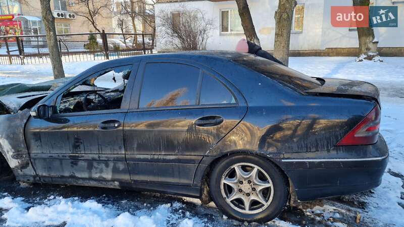 Седан Mercedes-Benz C-Class 2005 в Киеве