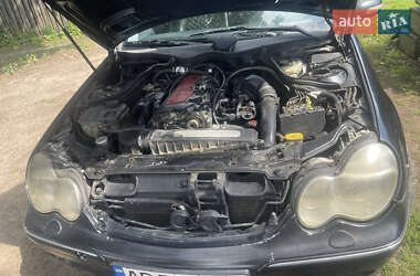 Седан Mercedes-Benz C-Class 2000 в 