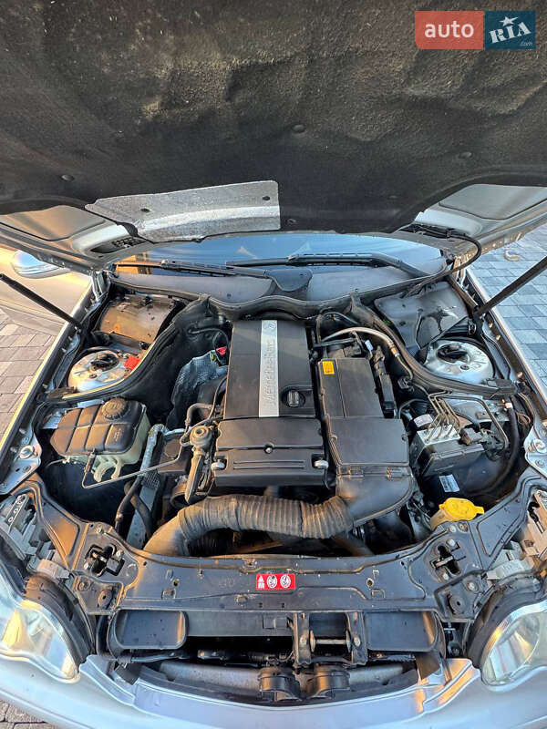 Седан Mercedes-Benz C-Class 2004 в Ивано-Франковске