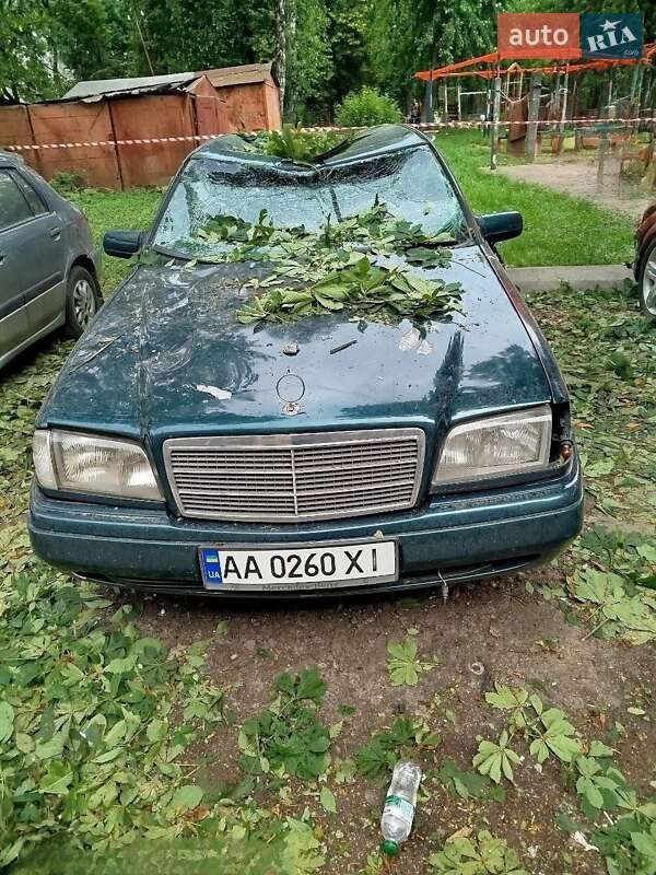 Mercedes-Benz C-Class 1995
