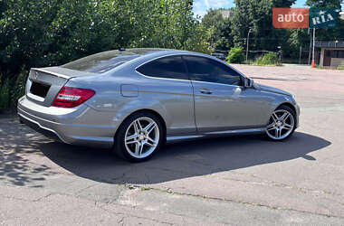 Купе Mercedes-Benz C-Class 2015 в 