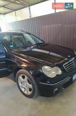 Универсал Mercedes-Benz C-Class 2004 в 