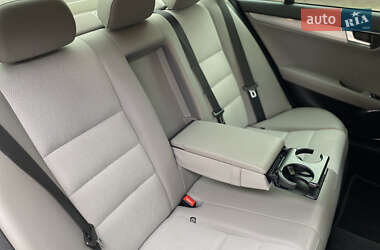 Седан Mercedes-Benz C-Class 2008 в 