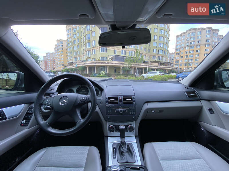 Седан Mercedes-Benz C-Class 2008 в Києві