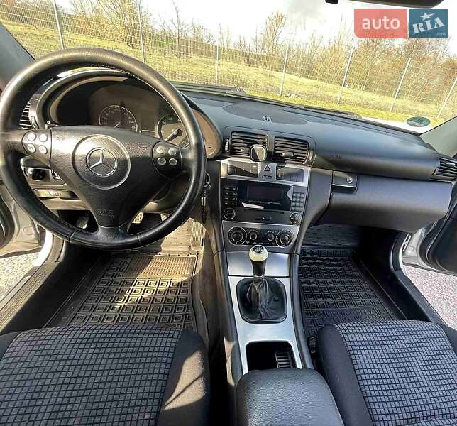 Универсал Mercedes-Benz C-Class 2004 в Новой Водолаге