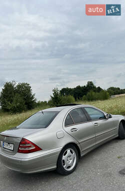 Седан Mercedes-Benz C-Class 2002 в 