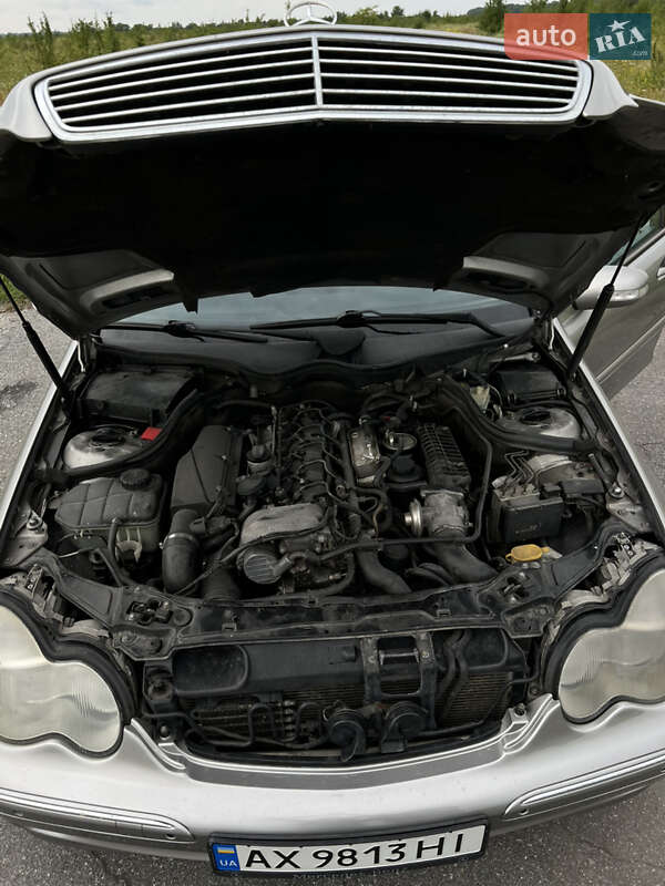 Седан Mercedes-Benz C-Class 2002 в Полонном