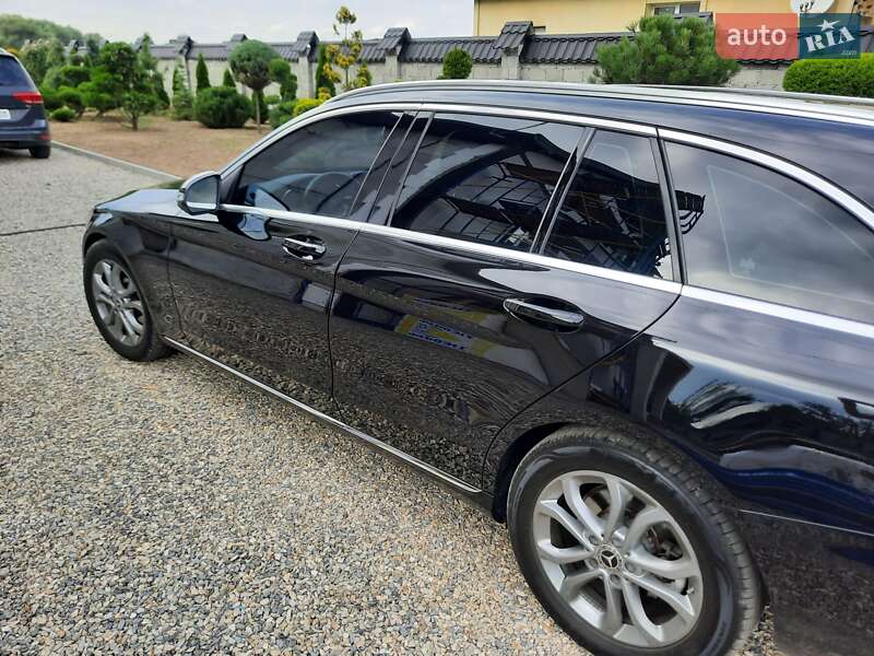 Універсал Mercedes-Benz C-Class 2017 в Івано-Франківську