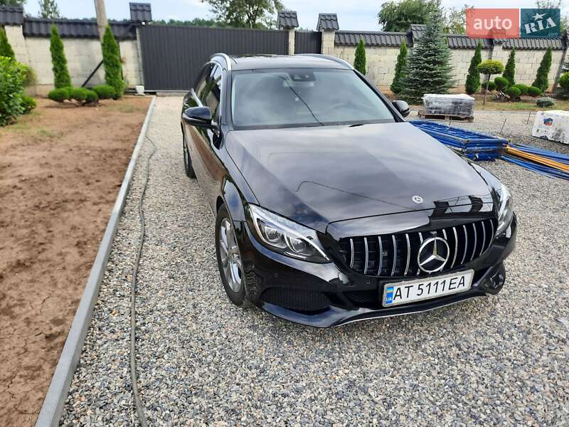 Універсал Mercedes-Benz C-Class 2017 в Івано-Франківську