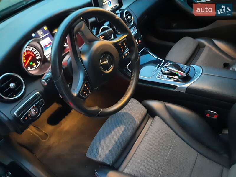 Універсал Mercedes-Benz C-Class 2017 в Івано-Франківську