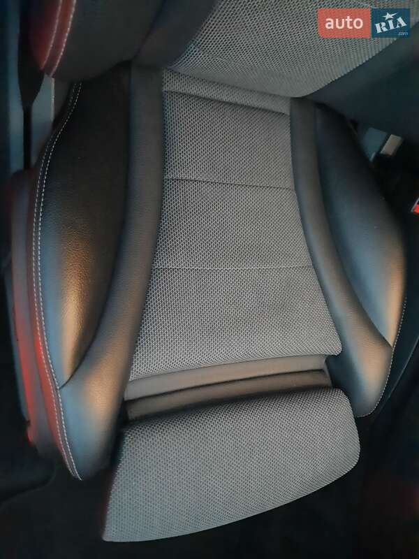 Універсал Mercedes-Benz C-Class 2017 в Івано-Франківську