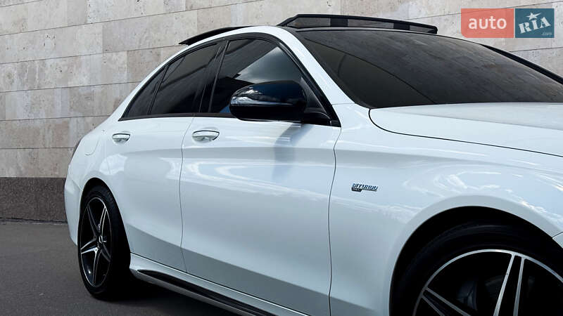 Седан Mercedes-Benz C-Class 2016 в Києві